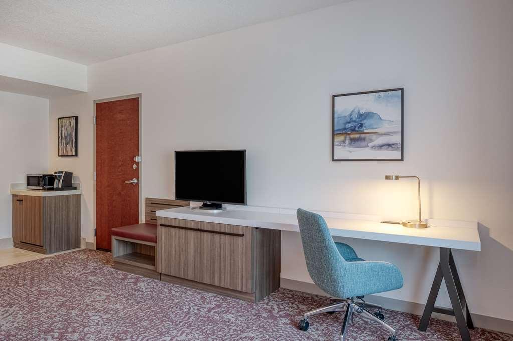 Hilton Garden Inn Clarksburg Phòng bức ảnh